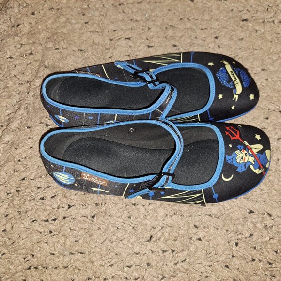 Vintage HOT CHOCOLATE DESIGN-Chocolaticas Zodiac-PISCES- Mary Janes-Sz 38-NM - Picture 7 of 8
